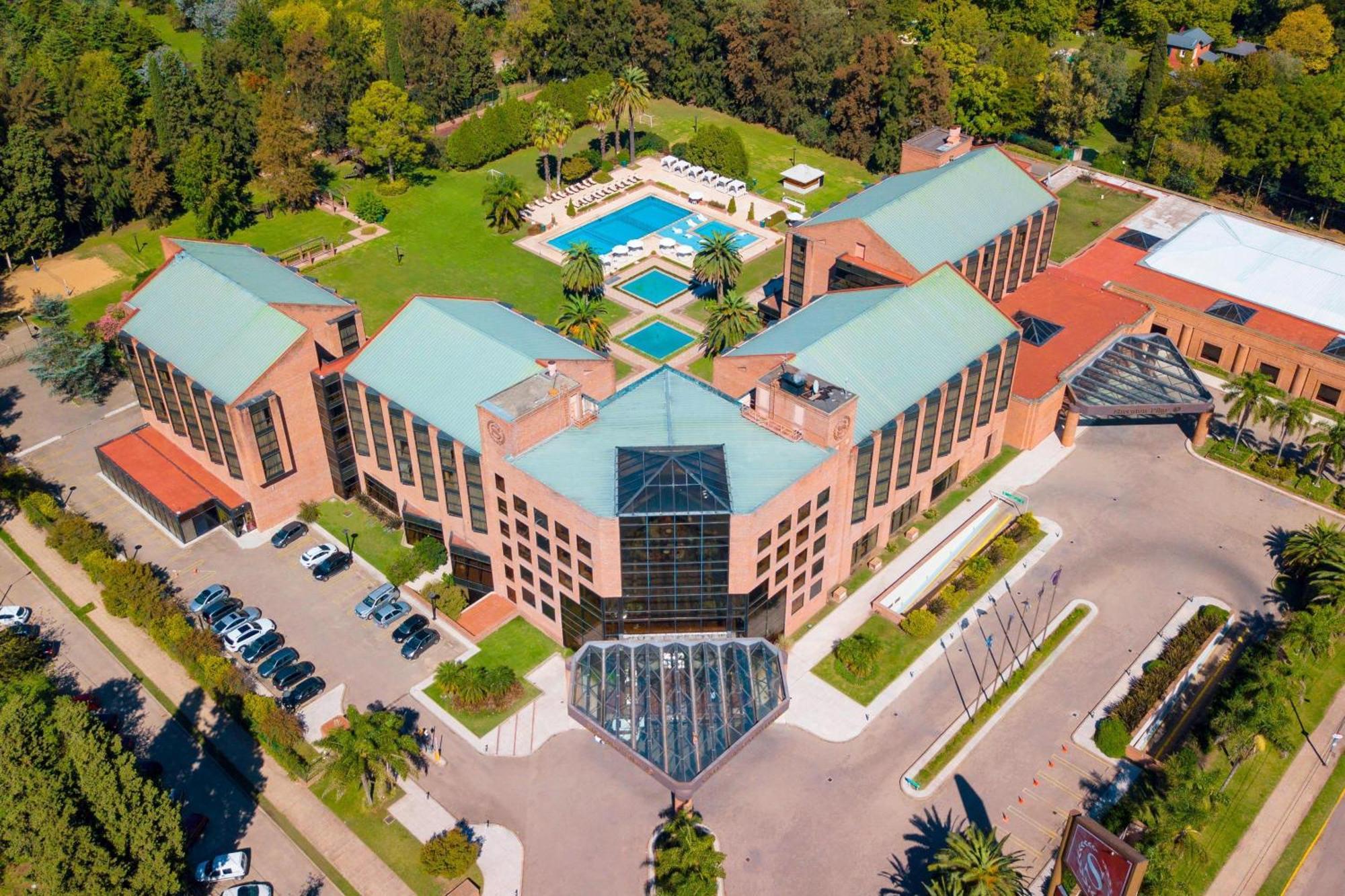 Sheraton Pilar Hotel & Convention Center Kültér fotó